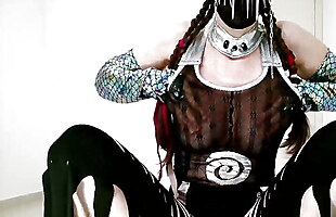 Brazilian miss is cyber dancer masturbating pussy with chain