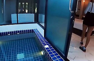 Amateur Thai teen Cherry gave footjob and fucked by BF in the jacuzzi